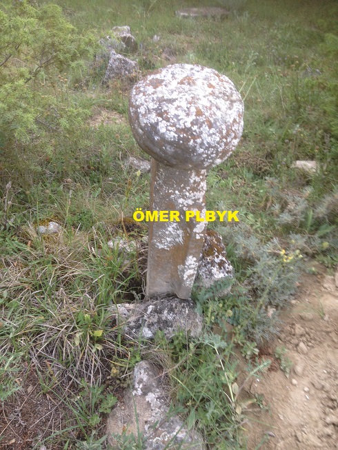 Sakarya'da dağ gezimizde tarihi mezarlıktaki izlenimler