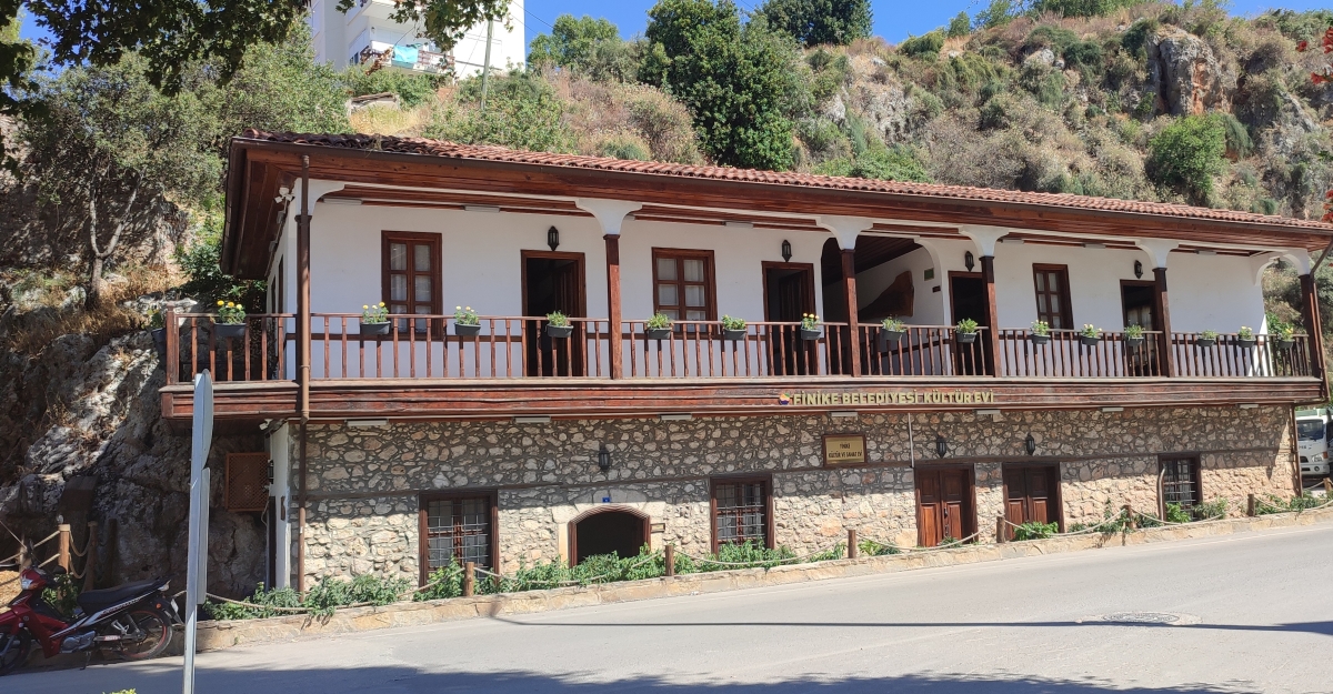 Finike Belediyesi Kültür Evi ; Antalya