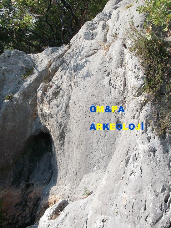 Kayadaki oymalar ; Antalya 