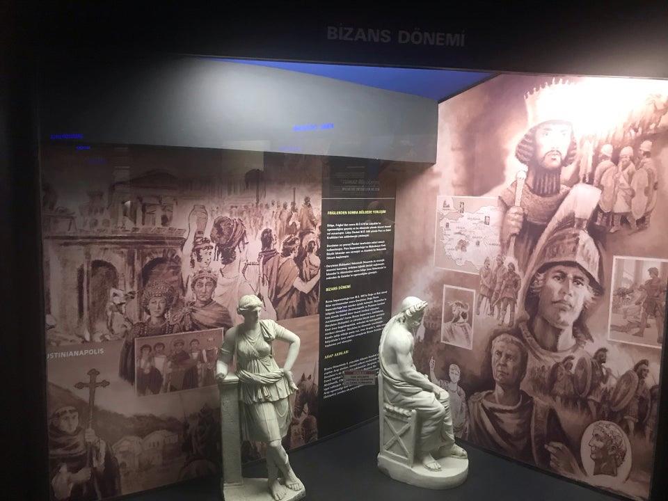 Eskişehir Büyükşehir Belediyesi Yılmaz Büyükerşen Balmumu Heykeller Müzesi