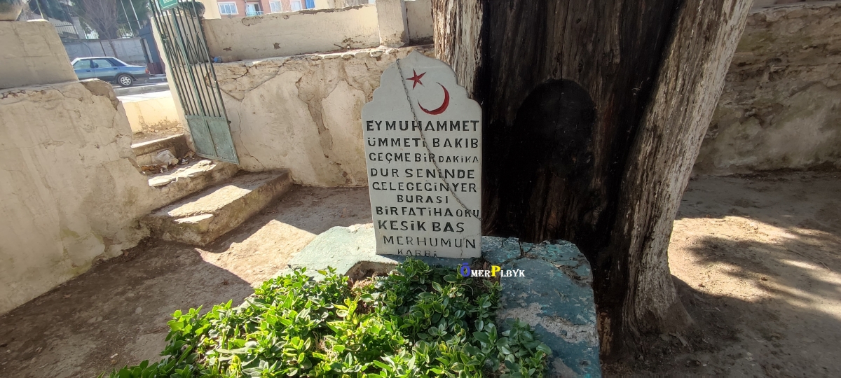 Emir Sasa Bey / Kesikbaş Türbesi ; Tire , İzmir