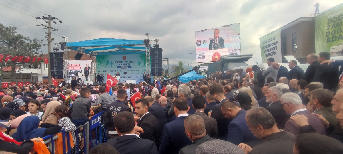 Recep Tayyip Erdoğan Akyazı Spor Kompleksi Açılış Töreni'nde