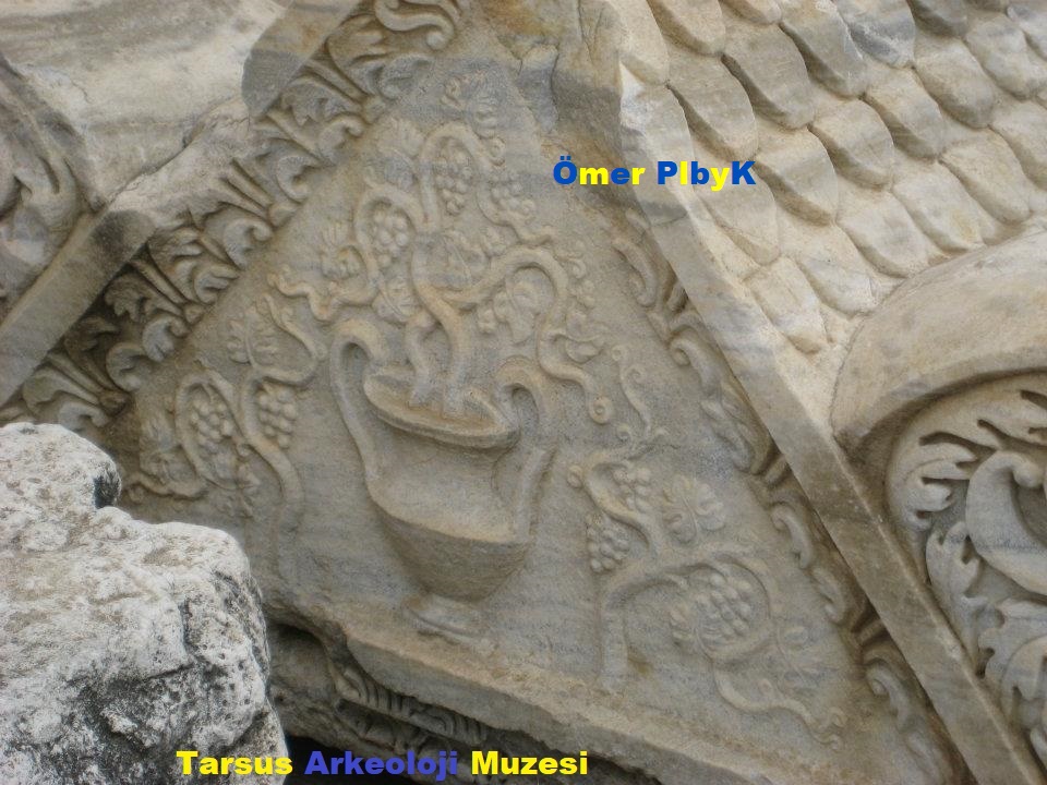 Tarsus Arkeoloji Muzesi'nde görülebilen Lahitler