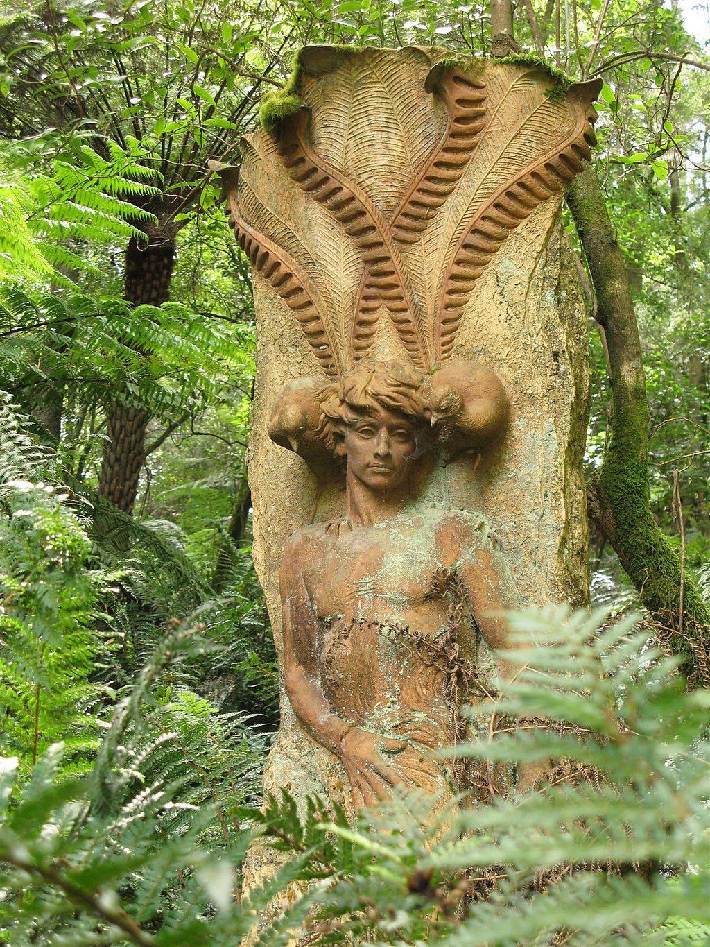 William Ricketts Sığınağı heykelleri ; Melbourne , Avustralya