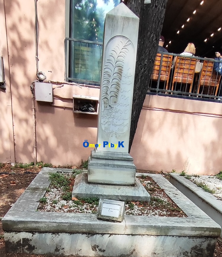 Mustafa Sadrettin Paşa Osmanlı mezarı