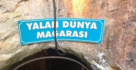 Yalan Dünya Mağarası ; Gazipaşa , Antalya 