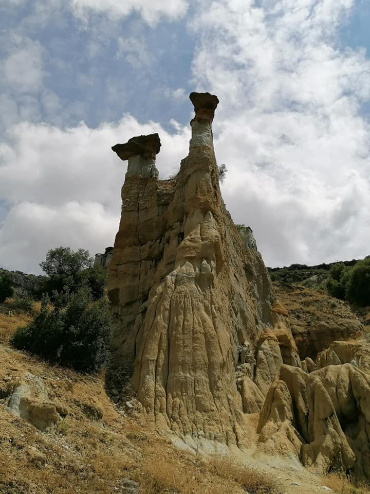 Kula Peribacaları Tabiat Anıtı ; Manisa