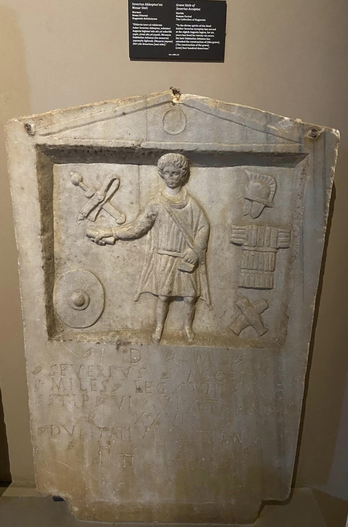 Severius Akkeptus'un mezar steli ; İstanbul Arkeoloji Müzesi