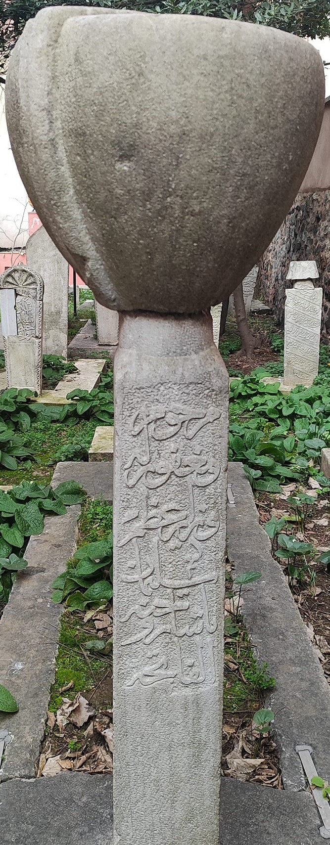 Şehid Sarı Süleyman Paşa Osmanlı mezar taşı